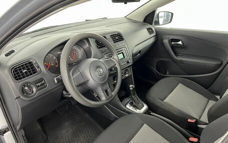 Volkswagen Polo VI (EU Market), 2015 год, 1 000 000 рублей, 17 фотография