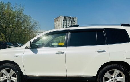 Toyota Highlander III, 2012 год, 2 420 000 рублей, 4 фотография