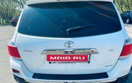 Toyota Highlander III, 2012 год, 2 420 000 рублей, 6 фотография
