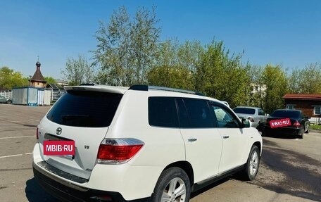 Toyota Highlander III, 2012 год, 2 420 000 рублей, 8 фотография