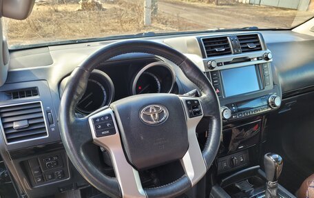 Toyota Land Cruiser Prado 150 рестайлинг 2, 2017 год, 3 500 000 рублей, 3 фотография