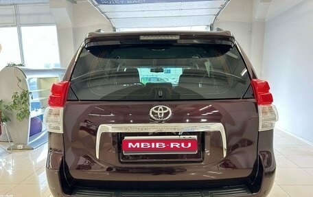 Toyota Land Cruiser Prado 150 рестайлинг 2, 2013 год, 2 749 000 рублей, 6 фотография