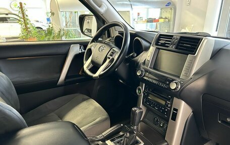 Toyota Land Cruiser Prado 150 рестайлинг 2, 2013 год, 2 749 000 рублей, 13 фотография