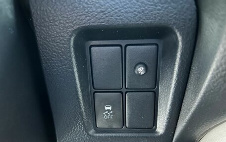Toyota Land Cruiser Prado 150 рестайлинг 2, 2013 год, 2 749 000 рублей, 24 фотография