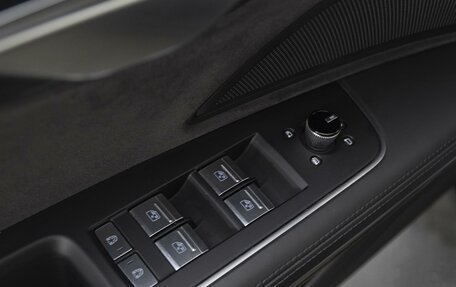 Audi A8, 2018 год, 5 149 000 рублей, 22 фотография