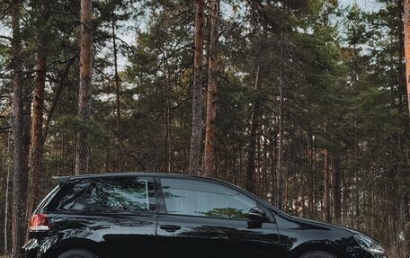 Volkswagen Golf VI, 2010 год, 900 000 рублей, 4 фотография