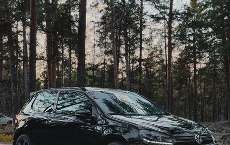 Volkswagen Golf VI, 2010 год, 900 000 рублей, 3 фотография
