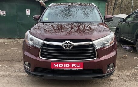 Toyota Highlander III, 2014 год, 3 390 000 рублей, 3 фотография