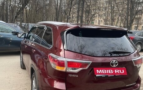 Toyota Highlander III, 2014 год, 3 390 000 рублей, 8 фотография