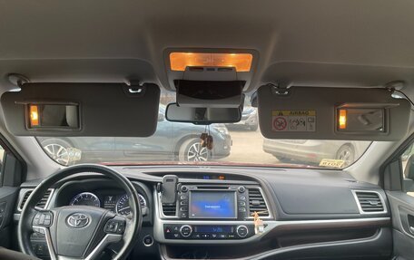 Toyota Highlander III, 2014 год, 3 390 000 рублей, 22 фотография
