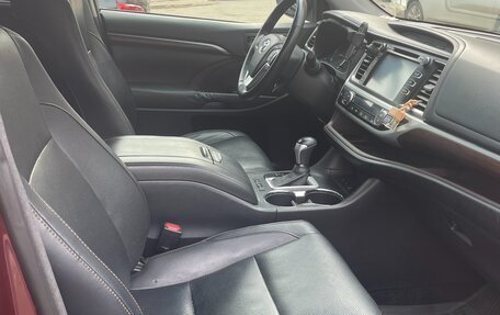 Toyota Highlander III, 2014 год, 3 390 000 рублей, 25 фотография