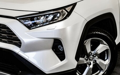 Toyota RAV4, 2020 год, 3 899 000 рублей, 2 фотография