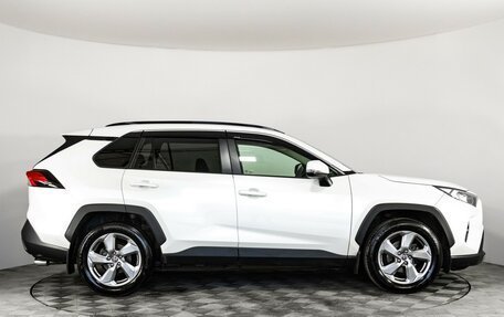 Toyota RAV4, 2020 год, 3 899 000 рублей, 5 фотография