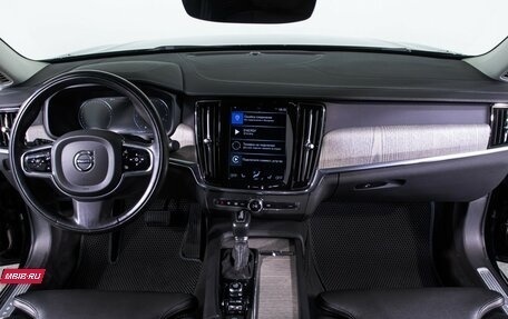 Volvo S90 II рестайлинг, 2020 год, 3 297 000 рублей, 14 фотография