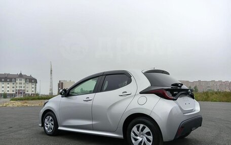 Toyota Yaris, 2020 год, 1 260 000 рублей, 9 фотография