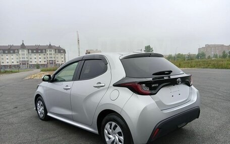 Toyota Yaris, 2020 год, 1 260 000 рублей, 10 фотография