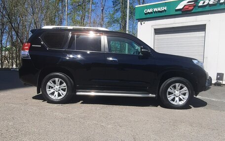 Toyota Land Cruiser Prado 150 рестайлинг 2, 2013 год, 3 220 000 рублей, 3 фотография