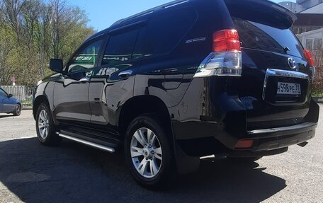 Toyota Land Cruiser Prado 150 рестайлинг 2, 2013 год, 3 220 000 рублей, 6 фотография