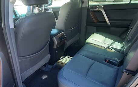 Toyota Land Cruiser Prado 150 рестайлинг 2, 2013 год, 3 220 000 рублей, 13 фотография