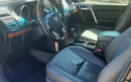 Toyota Land Cruiser Prado 150 рестайлинг 2, 2013 год, 3 220 000 рублей, 12 фотография
