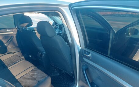 Volkswagen Jetta VI, 2010 год, 620 000 рублей, 7 фотография