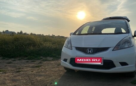 Honda Fit III, 2008 год, 920 000 рублей, 2 фотография