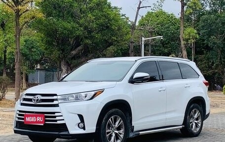 Toyota Highlander III, 2021 год, 2 500 011 рублей, 1 фотография