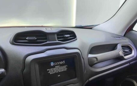 Jeep Renegade I рестайлинг, 2019 год, 1 364 000 рублей, 10 фотография
