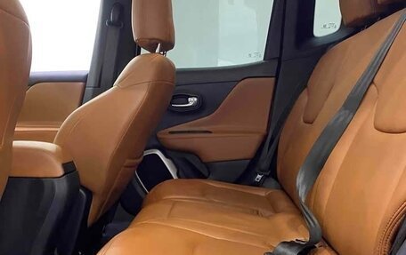 Jeep Renegade I рестайлинг, 2019 год, 1 364 000 рублей, 13 фотография