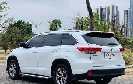 Toyota Highlander III, 2021 год, 2 500 011 рублей, 4 фотография