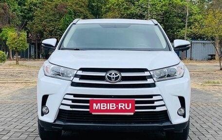 Toyota Highlander III, 2021 год, 2 500 011 рублей, 2 фотография