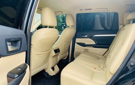 Toyota Highlander III, 2021 год, 2 500 011 рублей, 9 фотография