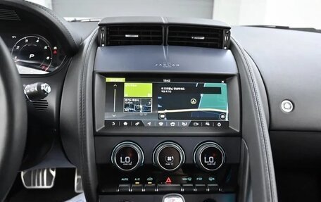 Jaguar F-Type I рестайлинг 2, 2021 год, 4 480 000 рублей, 11 фотография