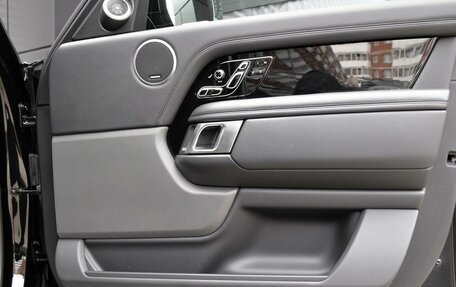 Land Rover Range Rover IV рестайлинг, 2020 год, 7 490 000 рублей, 32 фотография