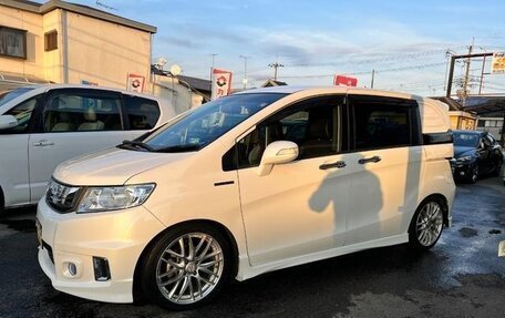 Honda Freed I, 2015 год, 812 000 рублей, 2 фотография