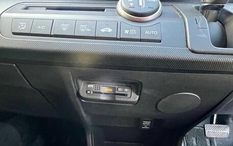 Honda Freed I, 2015 год, 812 000 рублей, 14 фотография