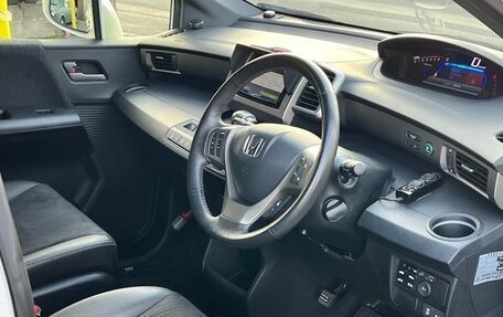 Honda Freed I, 2015 год, 812 000 рублей, 10 фотография