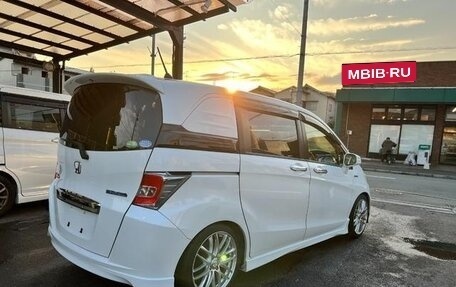 Honda Freed I, 2015 год, 812 000 рублей, 6 фотография