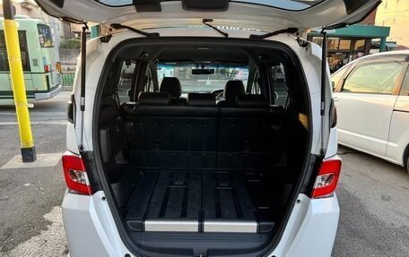 Honda Freed I, 2015 год, 812 000 рублей, 24 фотография