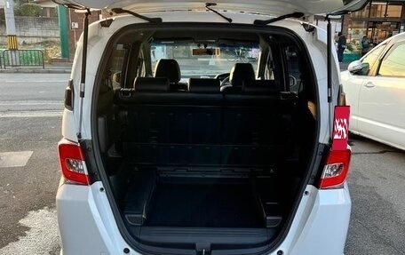 Honda Freed I, 2015 год, 812 000 рублей, 25 фотография