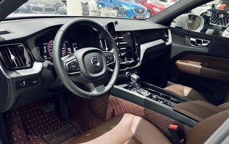 Volvo XC60 II, 2021 год, 2 800 000 рублей, 7 фотография