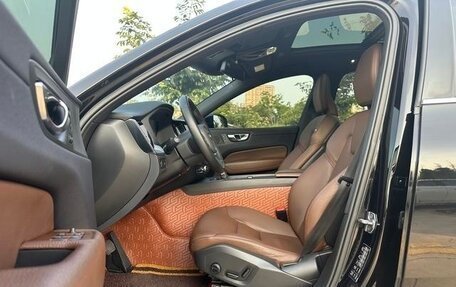 Volvo XC60 II, 2021 год, 2 810 000 рублей, 10 фотография