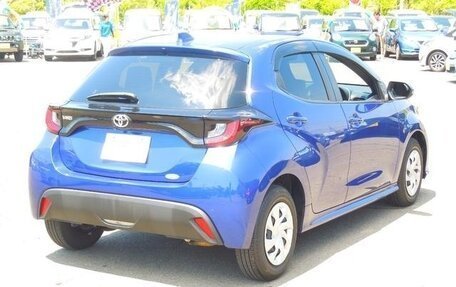 Toyota Yaris, 2022 год, 850 001 рублей, 18 фотография