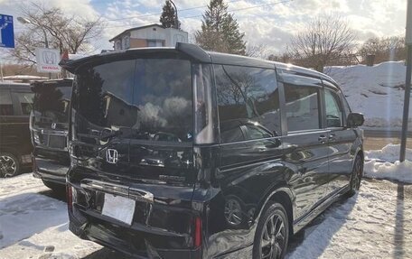 Honda Stepwgn IV, 2021 год, 1 638 000 рублей, 2 фотография