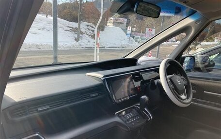 Honda Stepwgn IV, 2021 год, 1 638 000 рублей, 16 фотография