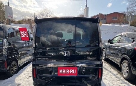 Honda Stepwgn IV, 2021 год, 1 638 000 рублей, 3 фотография