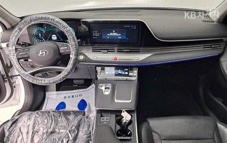 Hyundai Grandeur, 2021 год, 2 700 000 рублей, 6 фотография