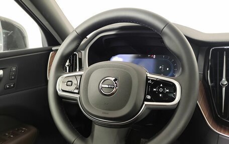 Volvo XC60 II, 2024 год, 7 390 000 рублей, 17 фотография