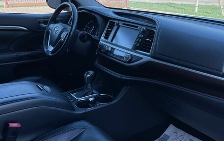 Toyota Highlander III, 2014 год, 300 000 рублей, 16 фотография