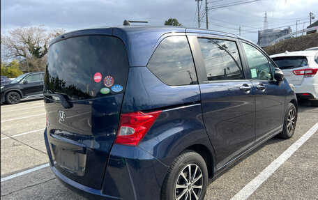 Honda Freed I, 2010 год, 750 000 рублей, 3 фотография